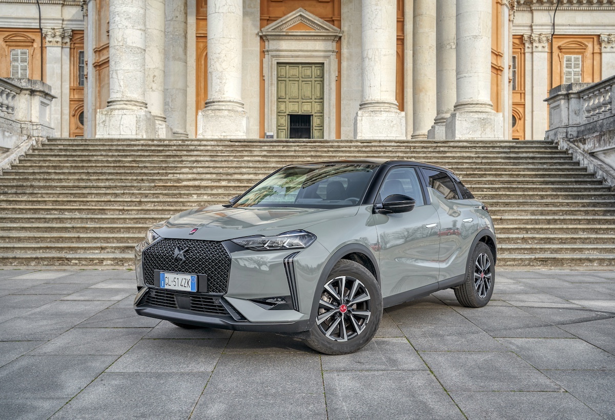 Torino e DS 3 E-TENSE: viaggio elegante e sostenibile