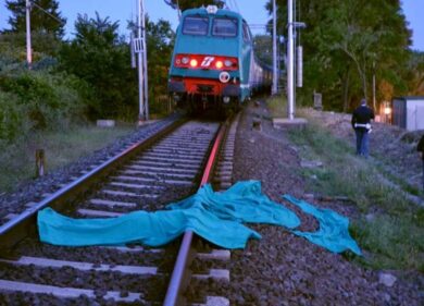 Orrore nel Trevigiano: ventiseienne si suicida, e il video finisce su Whatsapp