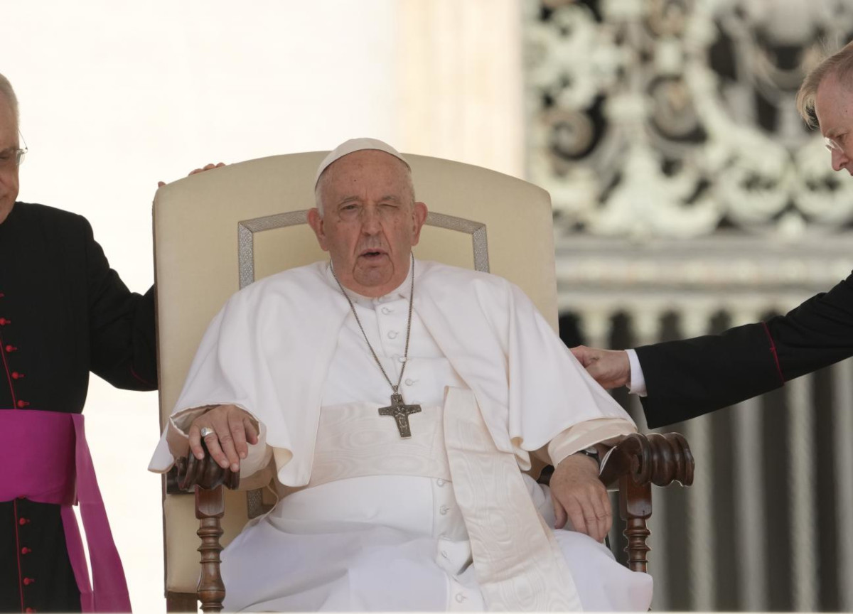 Papa Francesco non ne azzecca una: dopo Israele anche l’Ucraina se la prende Papa Francesco non ne azzecca una: dopo Israele anche l’Ucraina se la prende