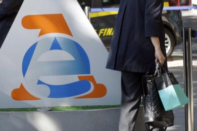Dichiarazione dei redditi, cambia tutto nel 2024. Al via il 730 semplificato