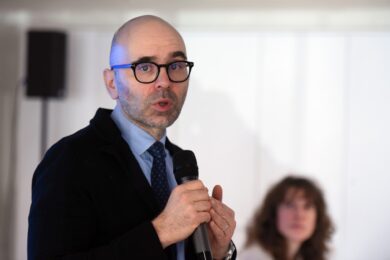 Centemero (Lega): “L’IA non ruberà il lavoro, ma dobbiamo rivedere politiche”