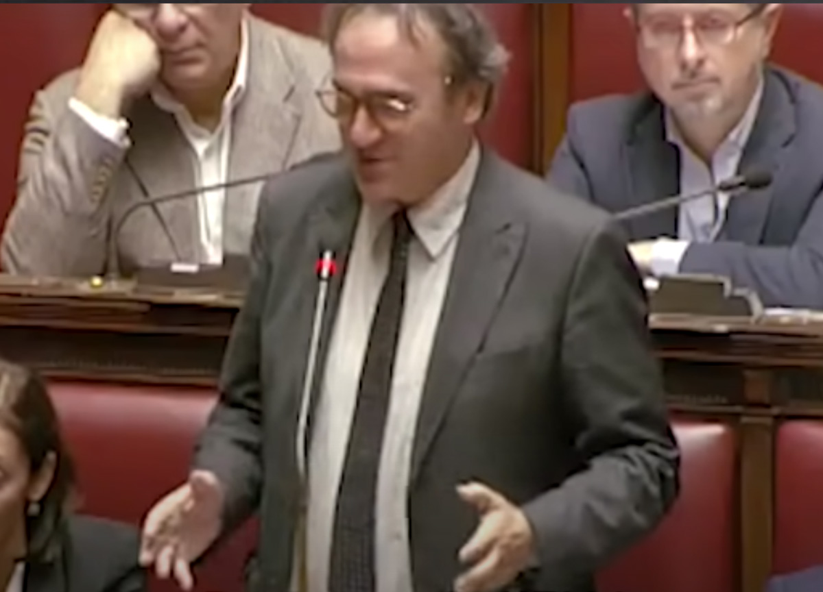 Ponte, Bonelli a Salvini: “Spregiudicato”. Ministro: “Folle dire che crollerà” Ponte, Bonelli a Salvini: “Spregiudicato”. Ministro: “Folle dire che crollerà”