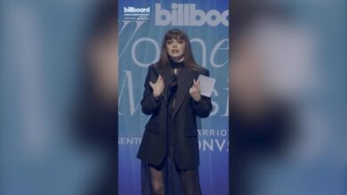 Annalisa ritira il premio Billboard Music Awards e sfoggia un inglese perfetto