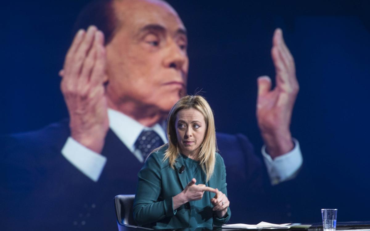 Dal governo una norma per arginare Netflix&co. (che piace a Mediaset e Rai) Dal governo una norma per arginare Netflix&co. (che piace a Mediaset e Rai)