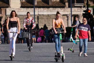 Nuovo codice della strada, meno multe con autovelox ma salate. Le novità