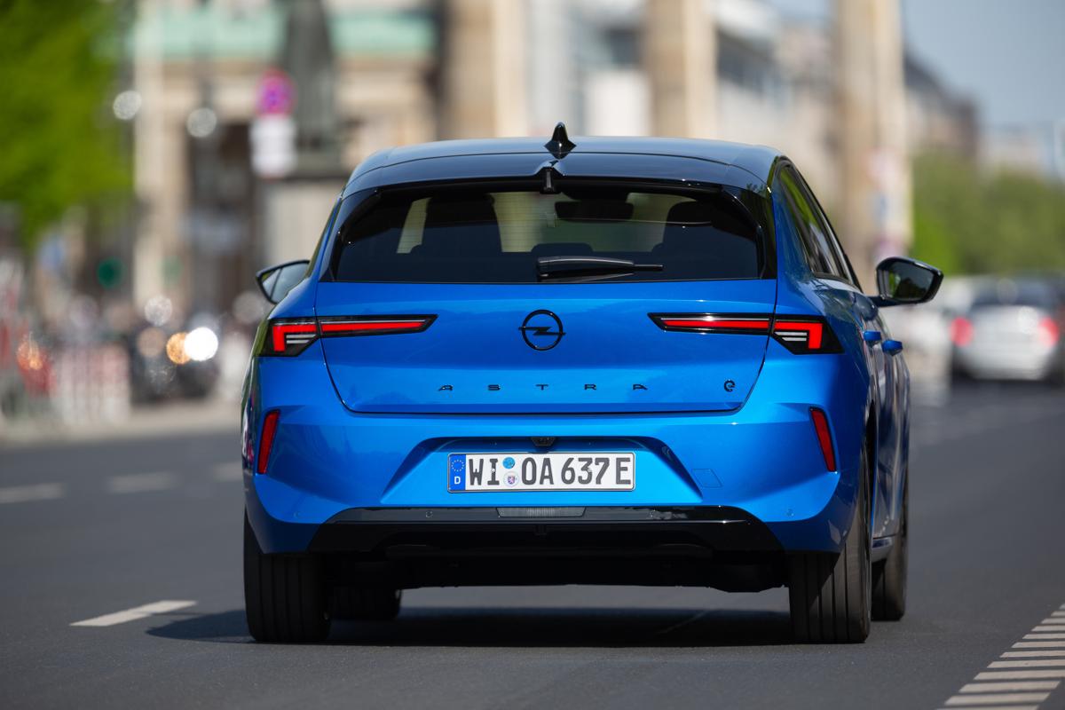 Nuova Opel Astra Electric: rivoluzione elettrica Nuova Opel Astra Electric: rivoluzione elettrica