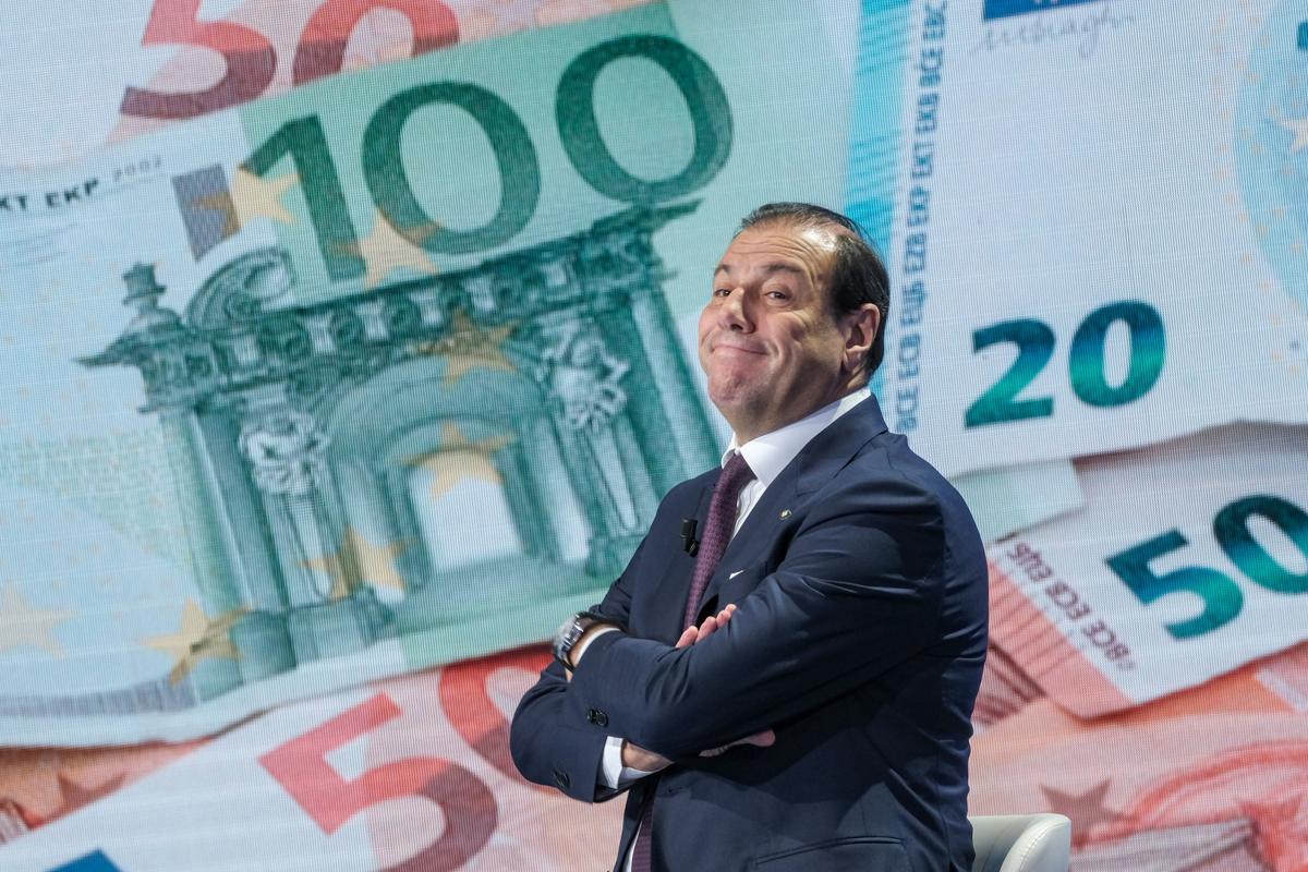 Irpef, il piano del governo per redditi medi. Benefici da quasi mille euro Irpef, il piano del governo per redditi medi. Benefici da quasi mille euro