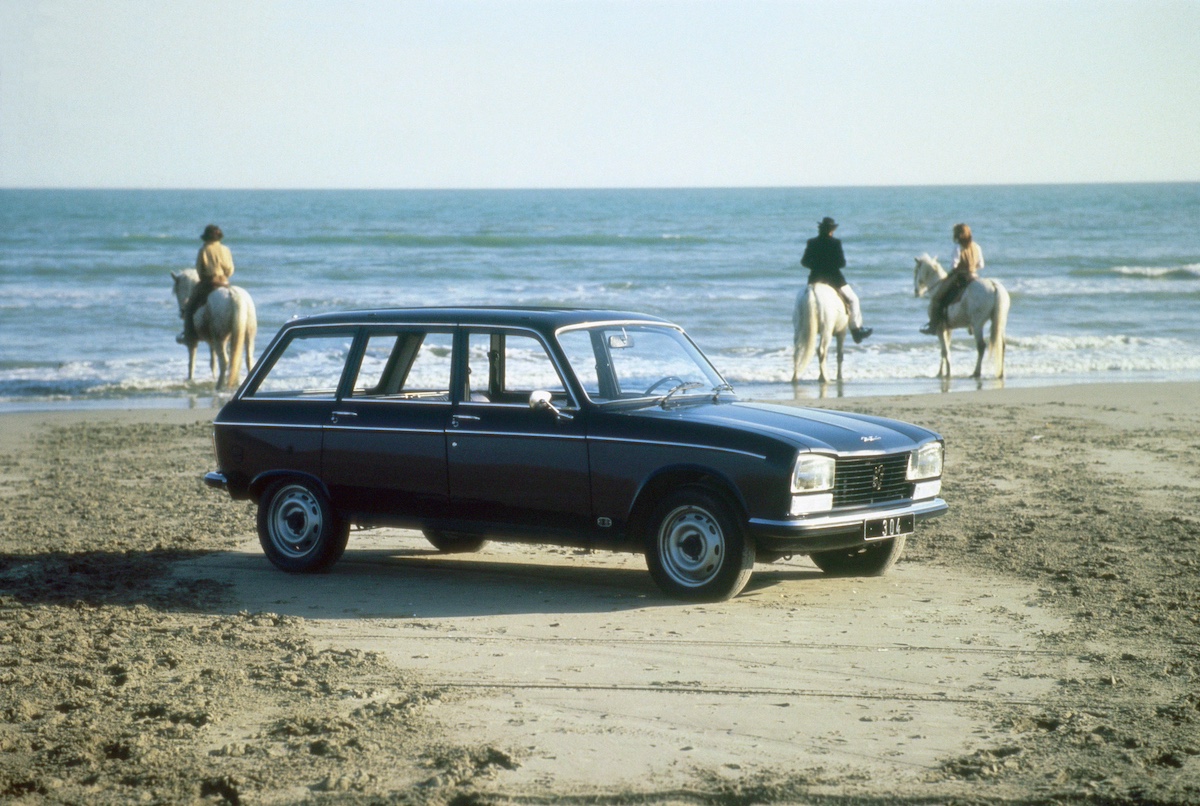 Dalla PEUGEOT 203 alla E-5008: l’evoluzione delle station wagon Dalla PEUGEOT 203 alla E-5008: l’evoluzione delle station wagon
