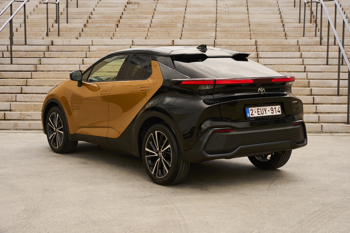 Nuovo Toyota C-HR 2024: un Sslto nel futuro dell’automotive