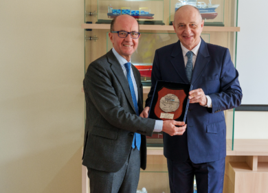 Fincantieri: Mircea Geoană in visita ai cantieri navali Vard Shipyards Romania