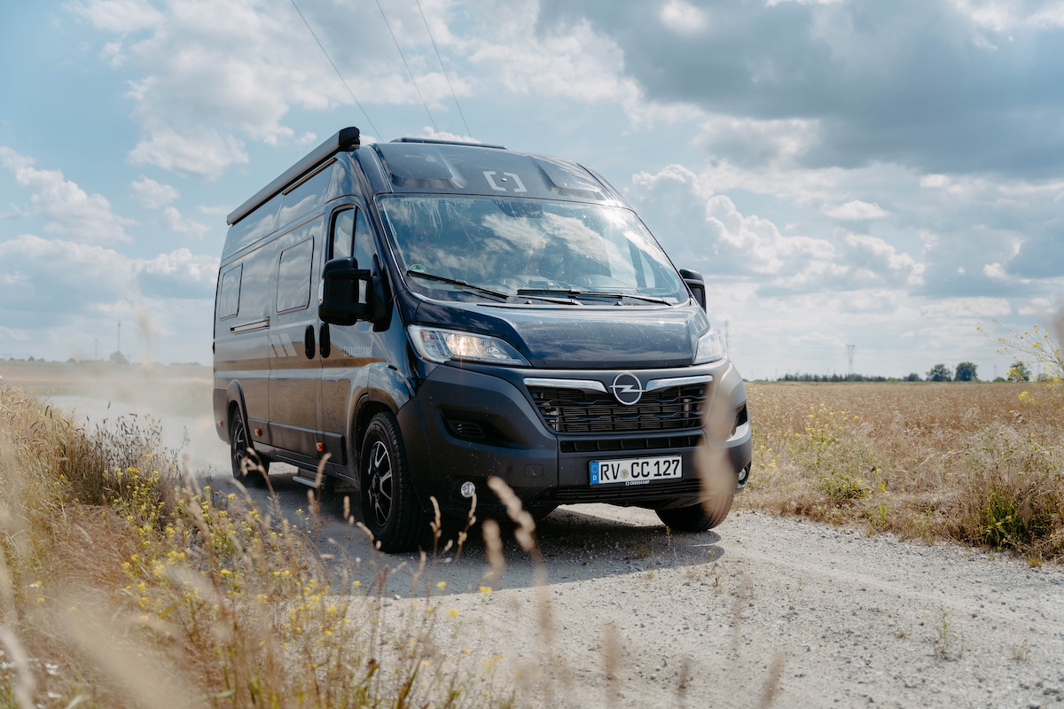 Opel Movano Crosscamp: Il camper per ogni avventura Opel Movano Crosscamp: Il camper per ogni avventura
