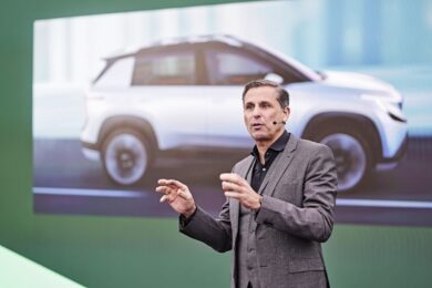 Škoda: record di fatturato nel 2023 e investimenti nella mobilità elettrica