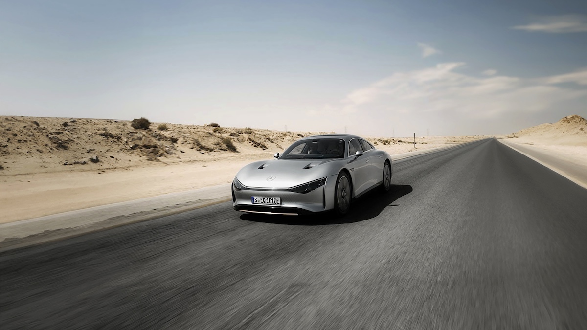 Mercedes Vision EQXX: un viaggio record nel deserto Mercedes Vision EQXX: un viaggio record nel deserto