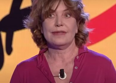 Giorgia Meloni telefona in diretta a Propaganda Live: “Sto cercando la zecca dell’amica vostra…”