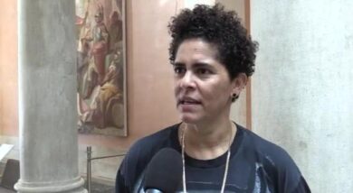 Pittura, dialogo e senso del tempo: la scoperta di Julie Mehretu
