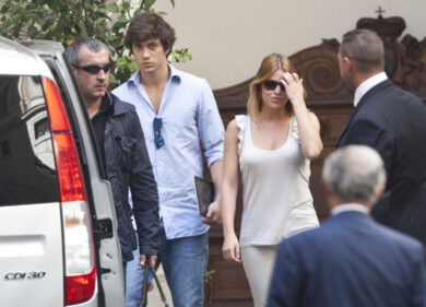 Berlusconi, Barbara fa il colpo: 25 mln per Macherio. A Marina Villa Campari