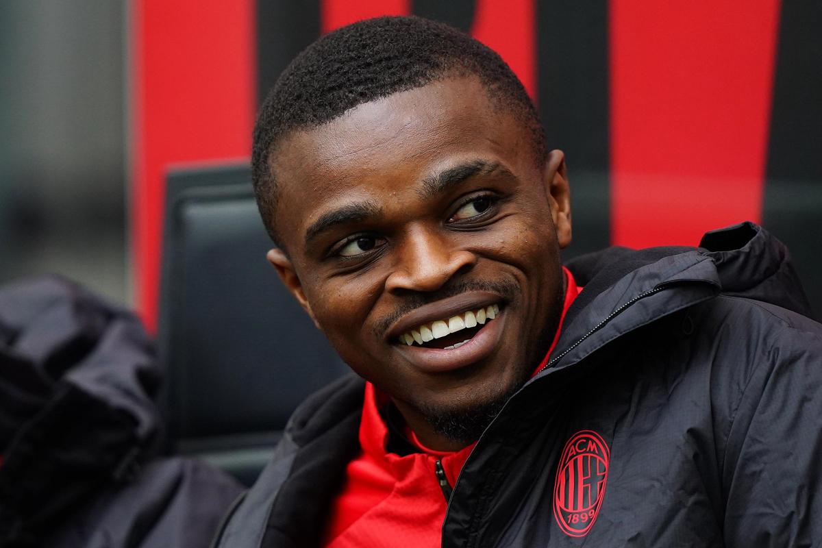 Kalulu, distrazione al legamento: tegola Milan. Le condizioni di Maignan… Kalulu, distrazione al legamento: tegola Milan. Le condizioni di Maignan…