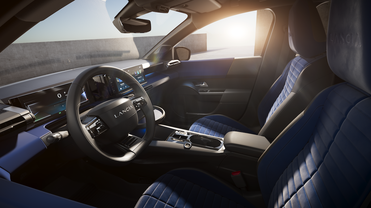 Nuova Lancia Ypsilon Edizione Limitata Cassina: ora anche ibrida Nuova Lancia Ypsilon Edizione Limitata Cassina: ora anche ibrida