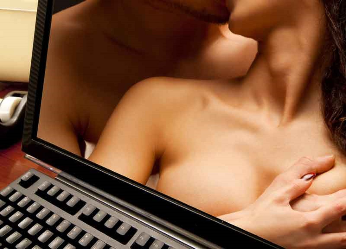 As Roma, la dipendente licenziata per il video hot: “Umiliata. Farò i nomi” As Roma, la dipendente licenziata per il video hot: “Umiliata. Farò i nomi”