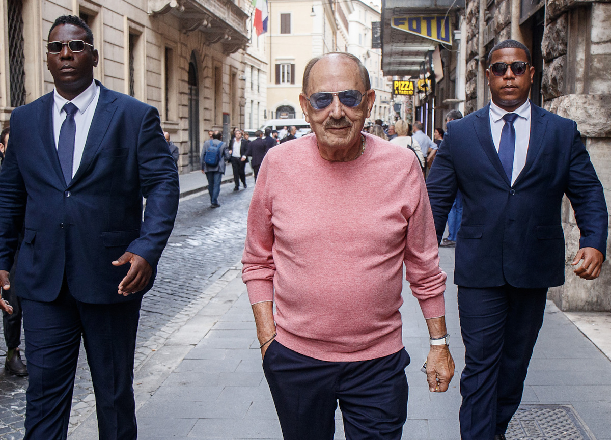Angelucci punta anche all’Agi. La Sinistra insorge: “Conflitto d’interesse”