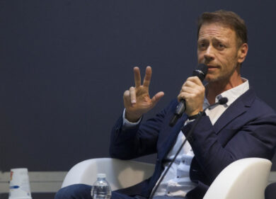 Rocco Siffredi denunciato per molestie sessuali da una giornalista a Roma