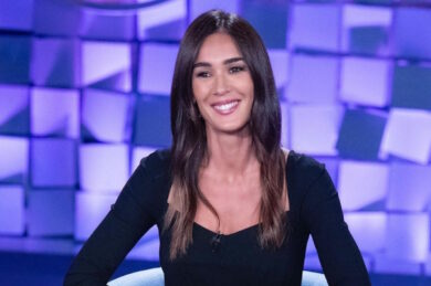 Pier Silvio trascinato in tribunale dall’ex maggiordomo: “Troppi straordinari”