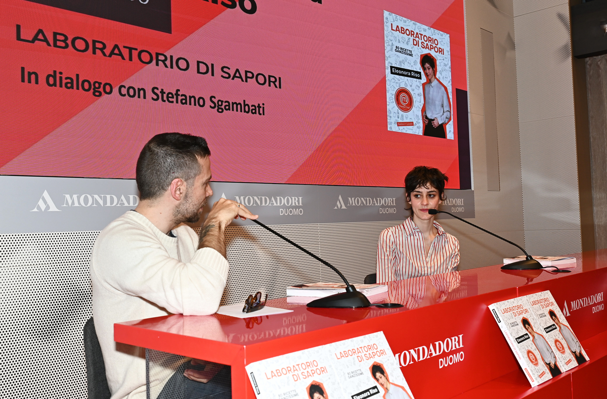 Eleonora Riso presenta il suo libro Laboratorio di sapori Eleonora Riso presenta il suo libro Laboratorio di sapori