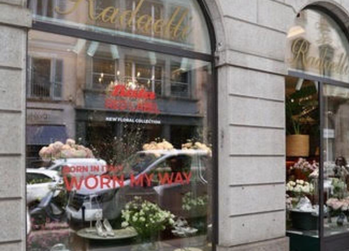 Bata Red Label presenta la collezione Floral Charm Bata Red Label presenta la collezione Floral Charm