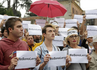 Gay Pride e Regione Lazio, il Mario Mieli: “Useremo il simbolo a testa in giù”