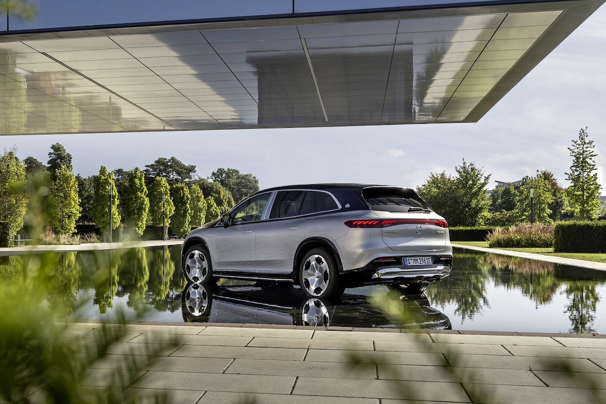Mercedes-Maybach EQS 680: lusso elettrico, prezzi da 217.000 euro Mercedes-Maybach EQS 680: lusso elettrico, prezzi da 217.000 euro
