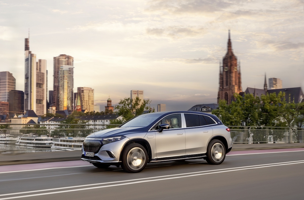 Mercedes-Maybach EQS 680: lusso elettrico, prezzi da 217.000 euro Mercedes-Maybach EQS 680: lusso elettrico, prezzi da 217.000 euro