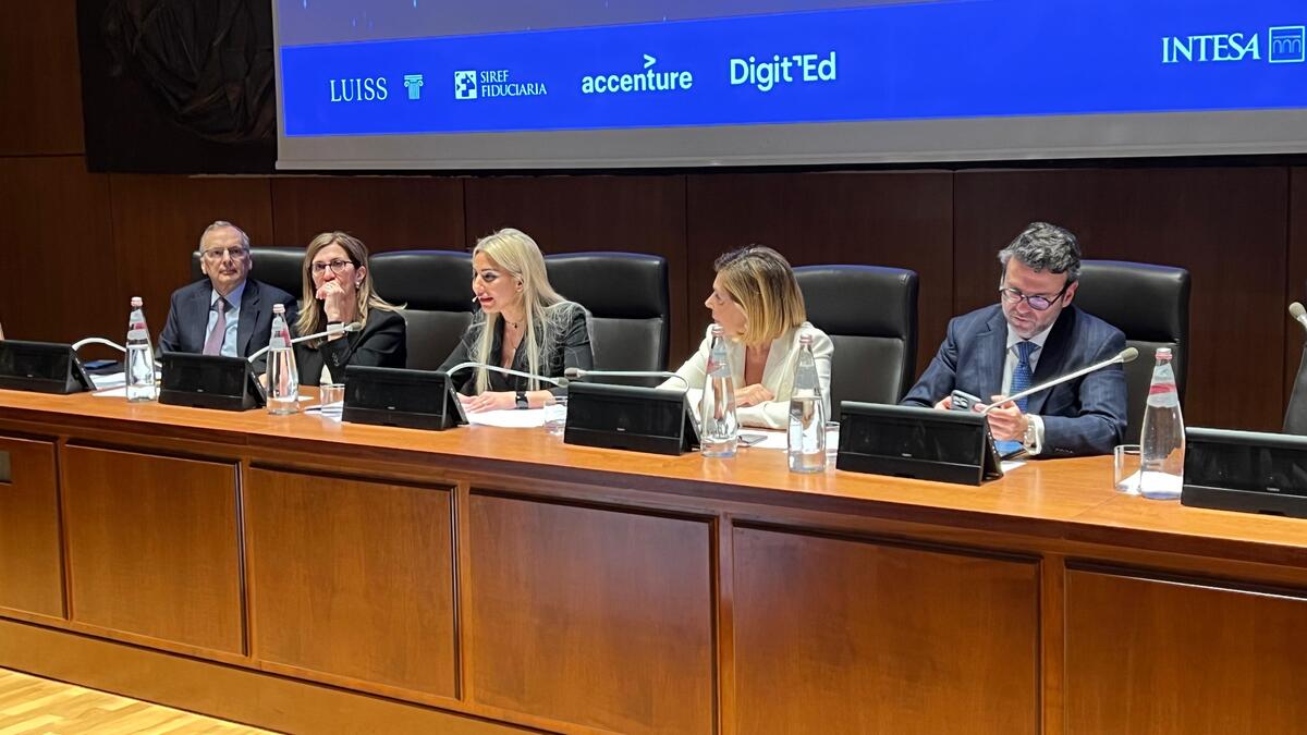 Intesa Sanpaolo presenta il nuovo studio sulle competenze del futuro
