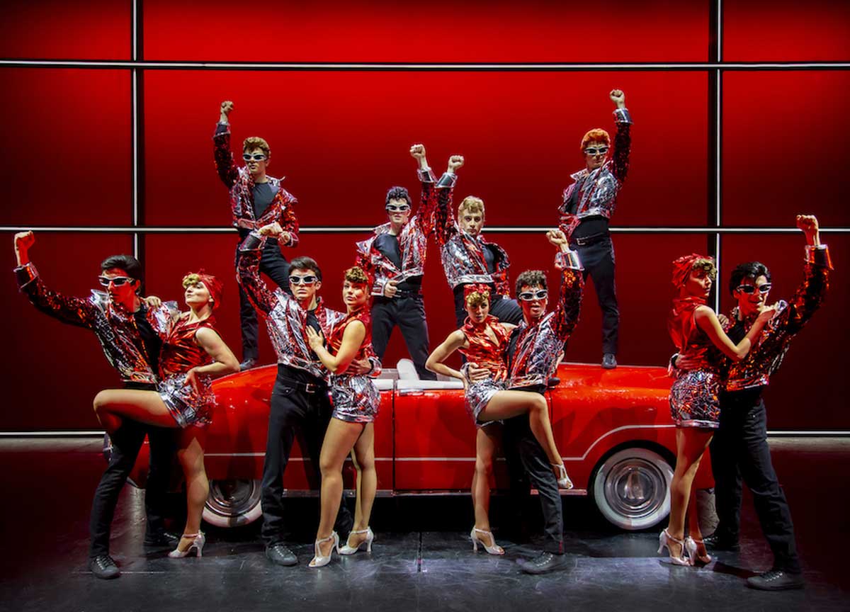 A Roma sale la febbre del sabato sera: al Brancaccio arriva lo show Grease A Roma sale la febbre del sabato sera: al Brancaccio arriva lo show Grease