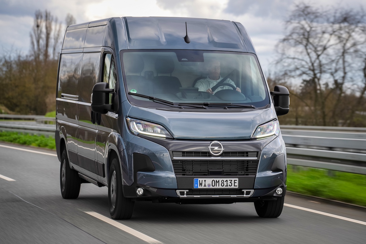 Opel lancia i nuovi commerciali: Combo, Vivaro, Movano