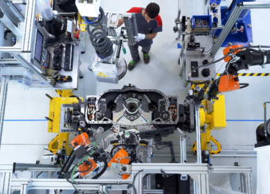 Iveco mette la quinta nel 2023: pronti 5,5 miliardi di investimenti