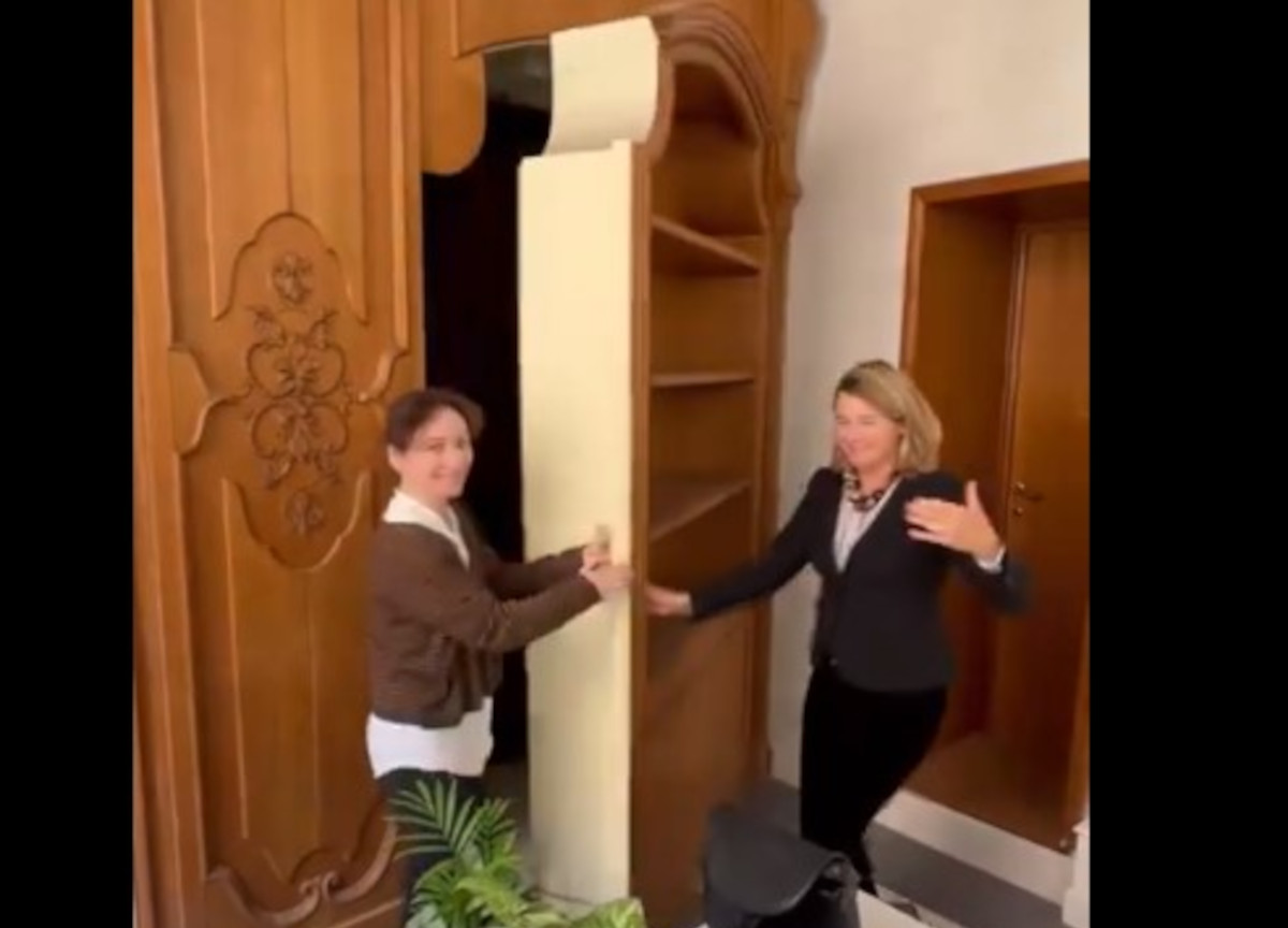 Berlusconi, la porta segreta a Palazzo Grazioli. La sede delle “cene eleganti”