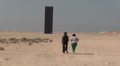Addio a Richard Serra: i suoi monoliti temporali nel deserto