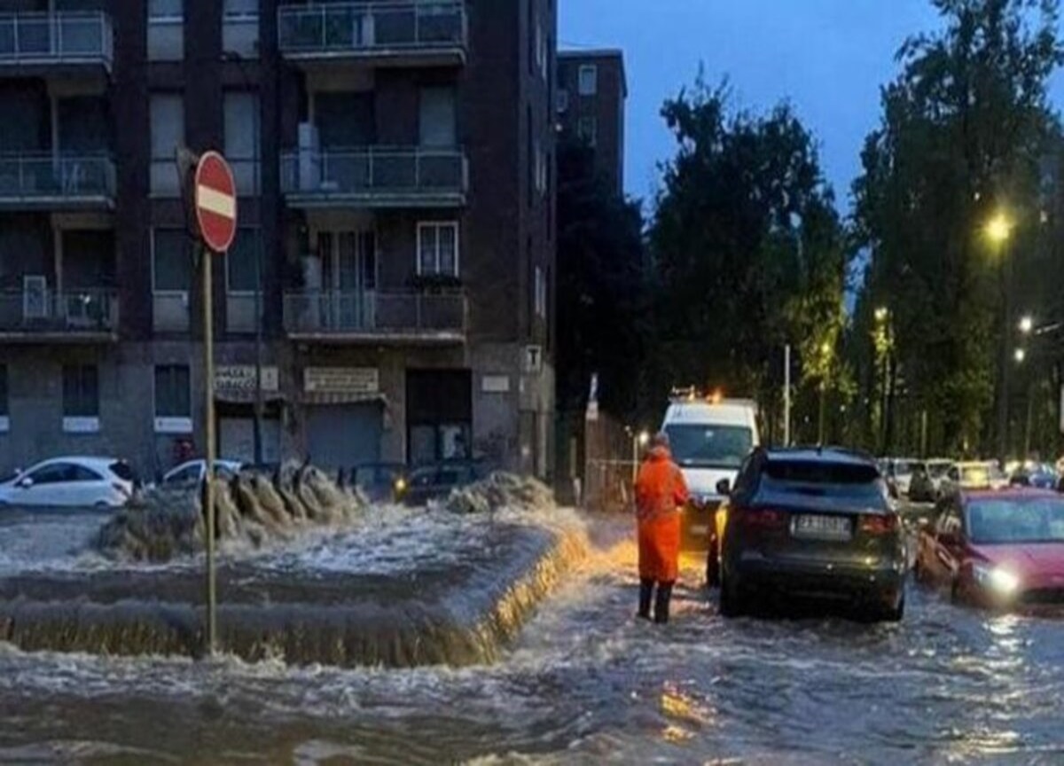Maltempo, allerta gialla a Milano fino a mezzanotte Maltempo, allerta gialla a Milano fino a mezzanotte