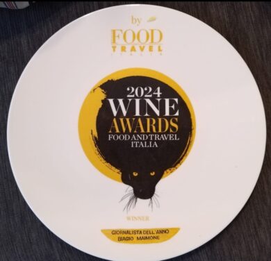 Il giornalista di Assago Biagio Maimone riceve il premio ai Wine Awards