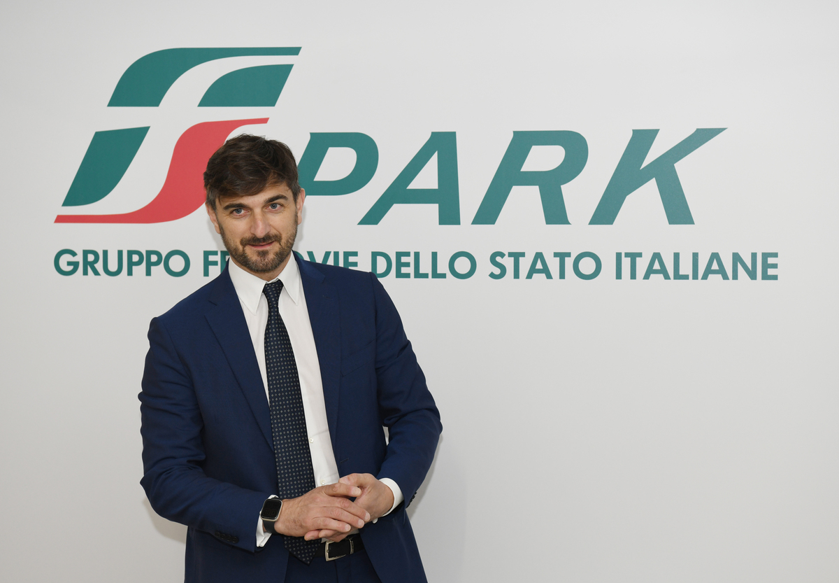 Gruppo FS lancia la nuova la brand identity dei parking hub e presenta FS PARK