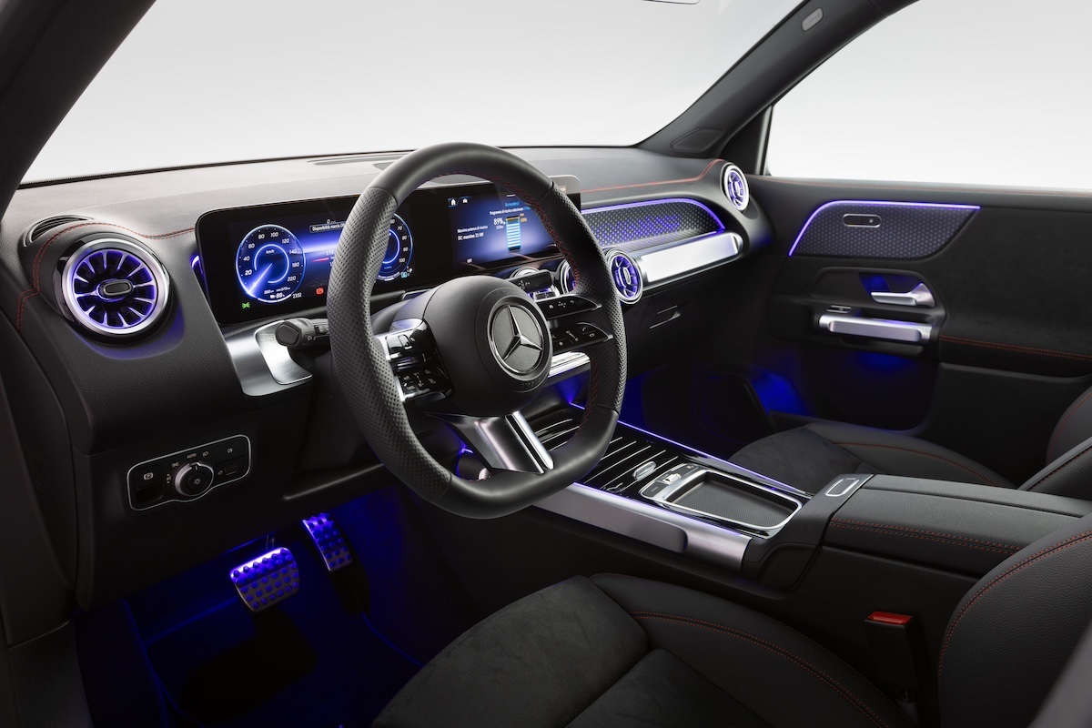 Mercedes aggiorna la gamma EQB e GLB, versatilità al top nei SUV Mercedes aggiorna la gamma EQB e GLB, versatilità al top nei SUV