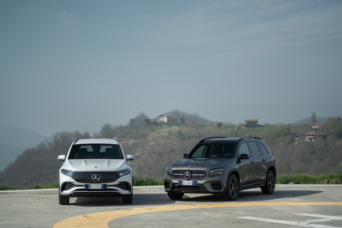 Mercedes aggiorna la gamma EQB e GLB, versatilità al top nei SUV Mercedes aggiorna la gamma EQB e GLB, versatilità al top nei SUV