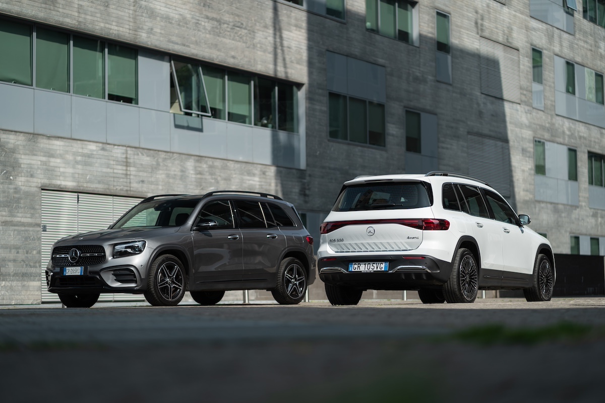 Mercedes aggiorna la gamma EQB e GLB, versatilità al top nei SUV Mercedes aggiorna la gamma EQB e GLB, versatilità al top nei SUV