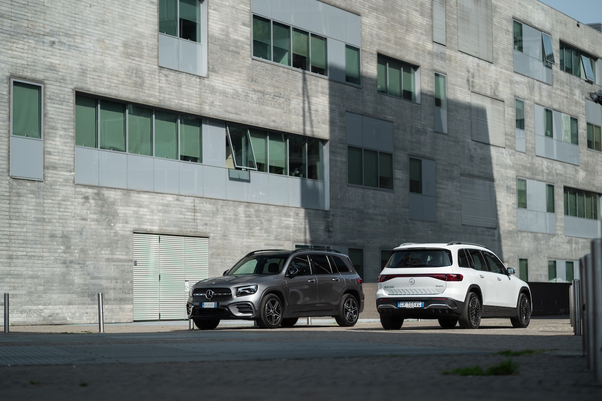 Mercedes aggiorna la gamma EQB e GLB, versatilità al top nei SUV Mercedes aggiorna la gamma EQB e GLB, versatilità al top nei SUV