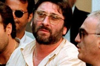 Camorra, si è pentito Francesco Schiavone: il “Sandokan” dei Casalesi