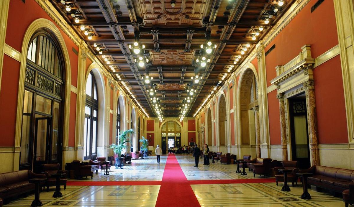 Montecitorio, 700mila € di costi extra (e nessuno controlla). Esplode il caso