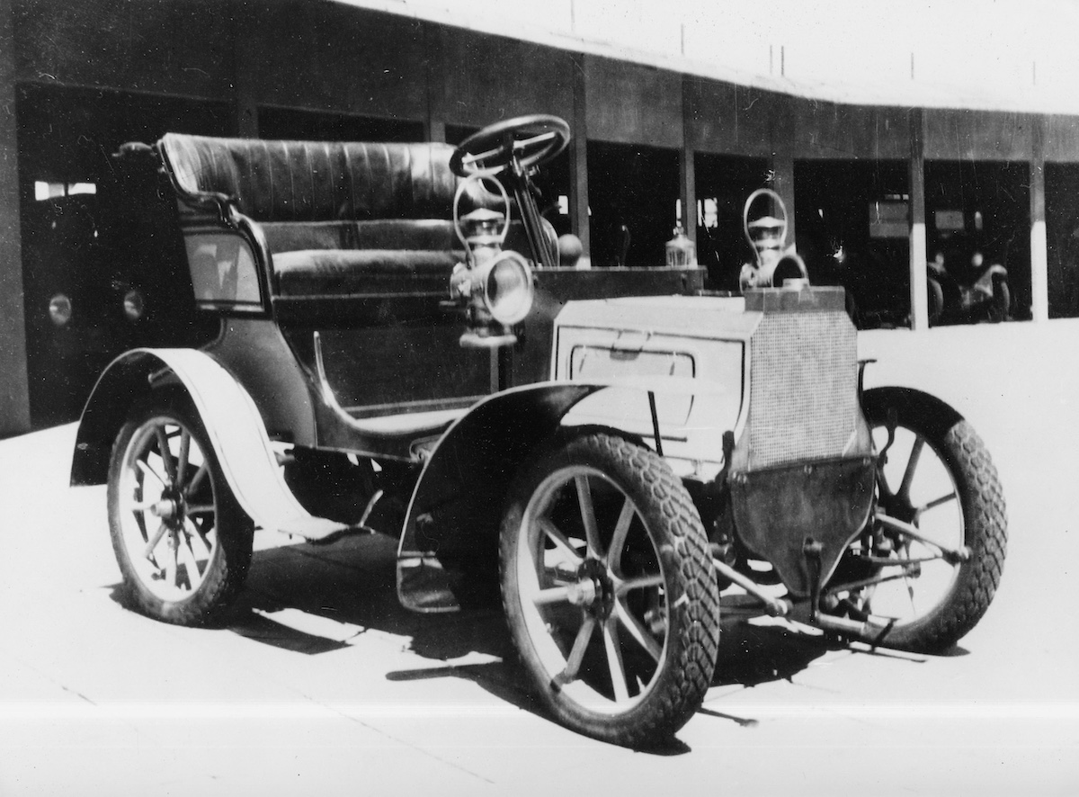 La rivoluzione Peugeot del 1904: nascita della vettura popolare La rivoluzione Peugeot del 1904: nascita della vettura popolare