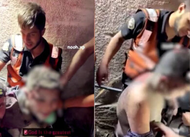 Gaza, il drammatico salvataggio sotto le macerie. Salvo per miracolo. VIDEO