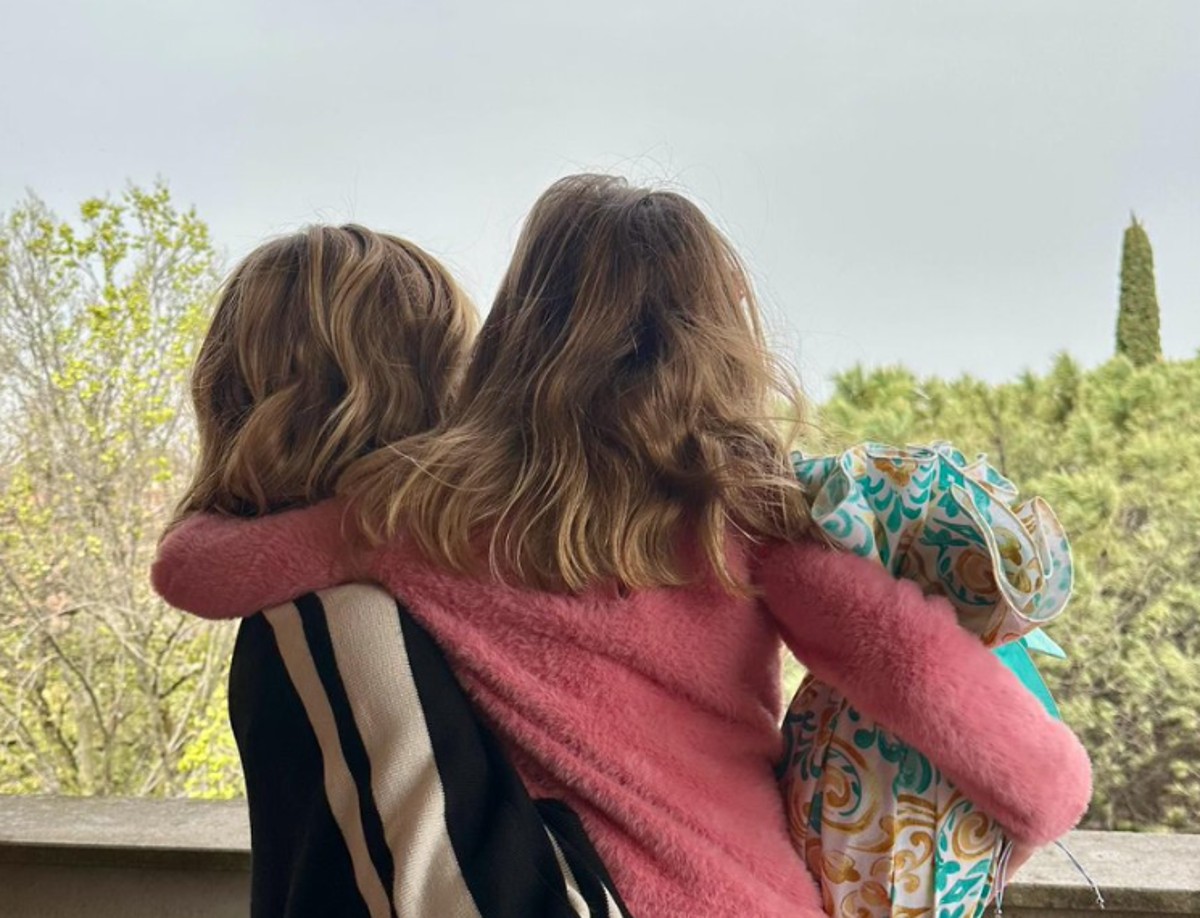 Pasquetta, gli auguri social della premier Meloni con la figlia Ginevra Pasquetta, gli auguri social della premier Meloni con la figlia Ginevra