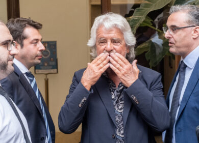 Stelle crescenti, il blog di Beppe Grillo tira ancora: utili in crescita